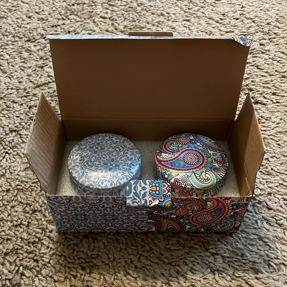 Agol Pack of 2 Scented Candles (2.5oz) - Picture 5 of 5